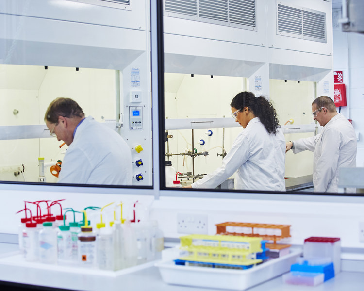 BTTG 15.03.18 Wide Shot Fumes Cupboard (1)